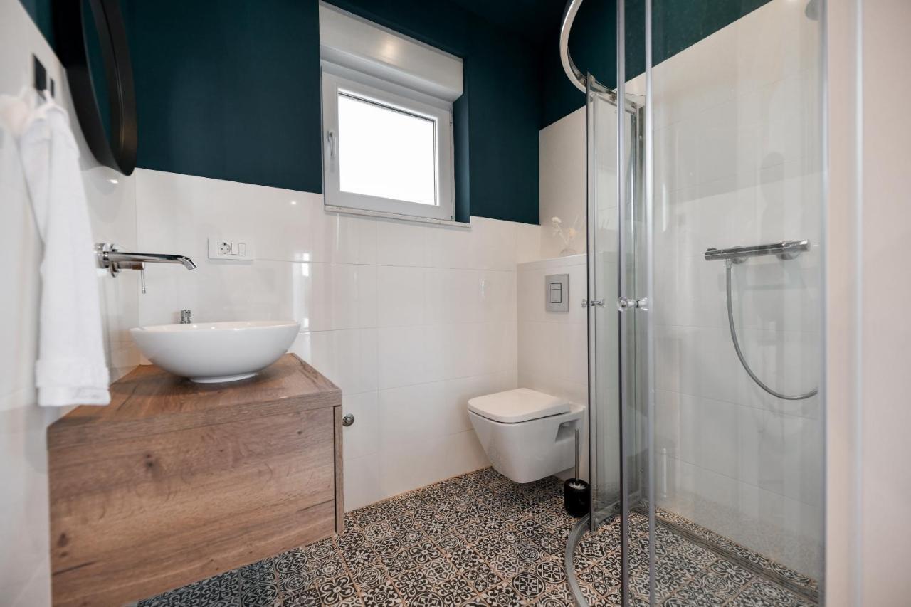 Wonderful Holiday House Bruno With Heated Pool Zadar Zewnętrze zdjęcie